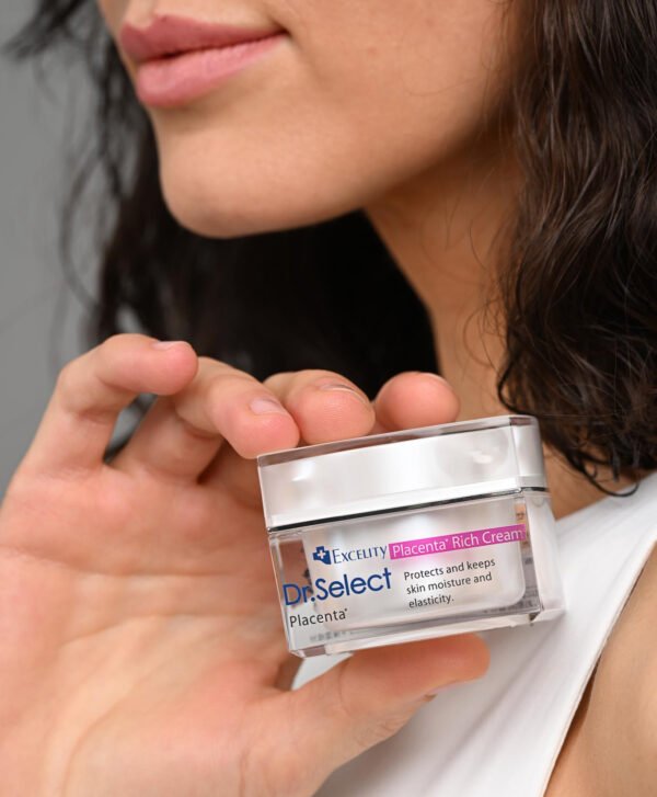 Dr.Select Excelity Placenta Rich Face Cream with Placenta Extract and Horse Oil - Image 3