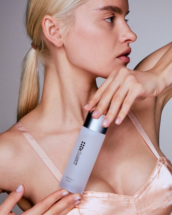 Dr.Select Whitening lotion – veido losjonas papilkėjusiai, pigmentuotai odai
